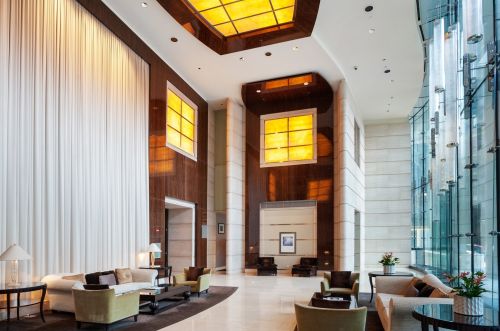 401 Wabash Ave, Chicago IL  60605-1208 exterior