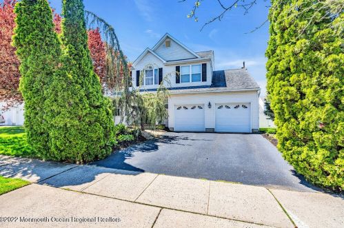 15 Emily Dr, Old Bridge NJ 08857-3809 exterior