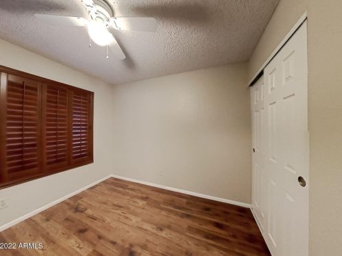 19038 2nd Ave, Phoenix AZ  85027-5653 exterior