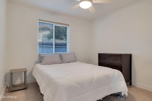 16002 6 Pl, Phoenix AZ 85024-1000 exterior