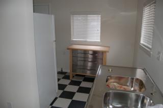 1621 Canterbury St, Austin TX  78702-5401 exterior