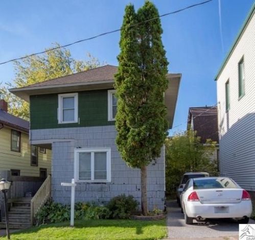 421 12th Ave, Duluth, MN 55806-2229