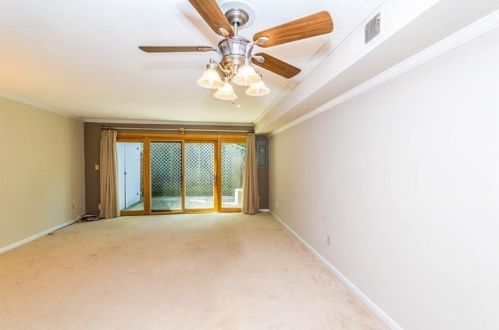 448 Country View Ct, Pittsburgh PA  15205-1608 exterior