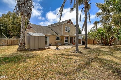 1111 Rivas Ln, Oxnard CA 93035-2748 exterior