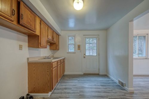 445 Idlewood Rd, Pittsburgh PA 15235-3822 exterior