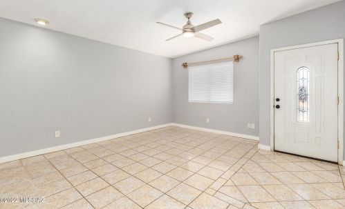 225 Columbia St, Tucson AZ  85714-2517 exterior