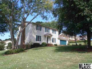 3711 9th Street Dr, Hickory, NC 28601-9628