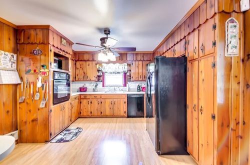 2876 Bob White Dr, Atlanta GA exterior