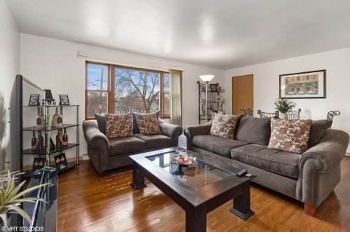 714 North Ave, Waukegan, IL 60085-3950