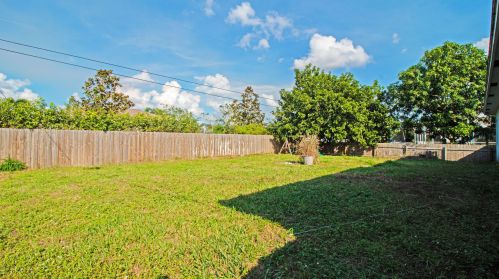 673 Haas Ave, Fort Pierce FL  34953-6418 exterior