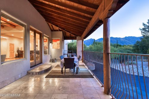 4421 Pontatoc Rd, Tucson AZ 85718-6750 exterior