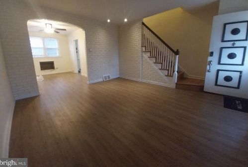 5005 Loretto Ave, Philadelphia PA  19124-2424 exterior