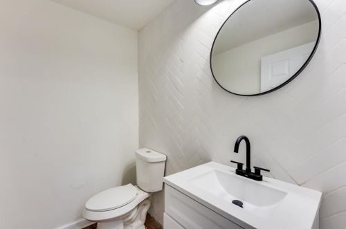 1896 Bonniview St, Atlanta GA 30310-4924 exterior