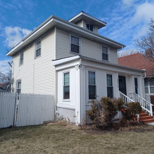 4918 Christiana Ave, Chicago, IL 60625-5004