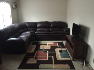 4 Behan Ct, Staten Island NY  10306-2229 exterior