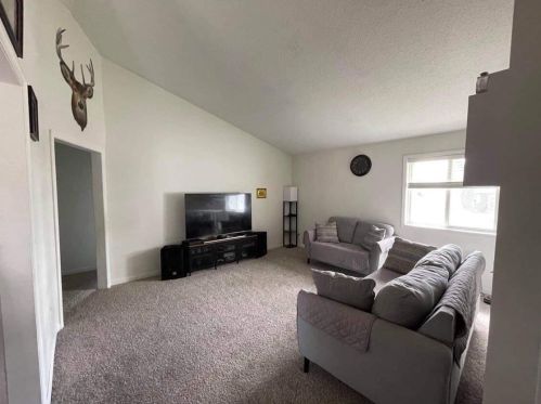 1613 5, Saint Paul MN 55112-6502 exterior