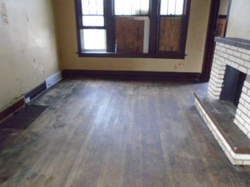 10241 Wentworth Ave, Chicago, IL 60628-1926