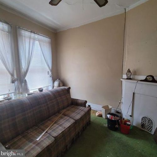 2350 Camac St, Philadelphia PA  19133-1015 exterior