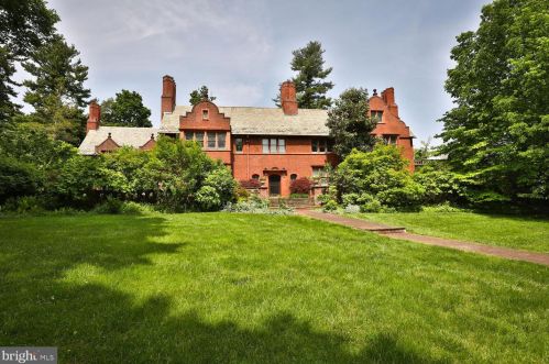 455 Chestnut Hill Ave, Philadelphia PA 19118-2712 exterior