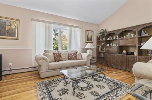 76 Grissom Way, Hauppauge NY 11788-4416 exterior