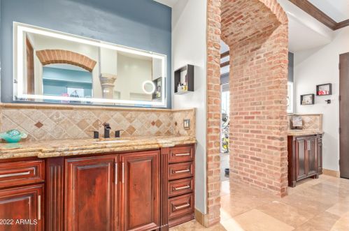 3675 59 Pl, Phoenix AZ 85018-3210 exterior