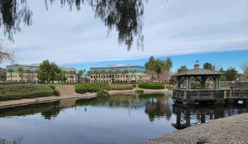 11307 Brookfall Ct, Riverside CA 92505-5135 exterior