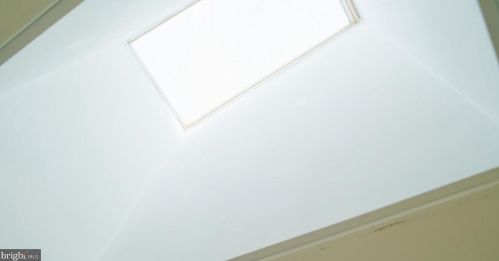 22 Lincoln Dr, Hanover PA 17331-4906 exterior