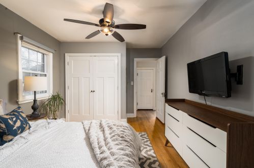 4234 Larkin St, Milwaukee WI 53211-1558 exterior