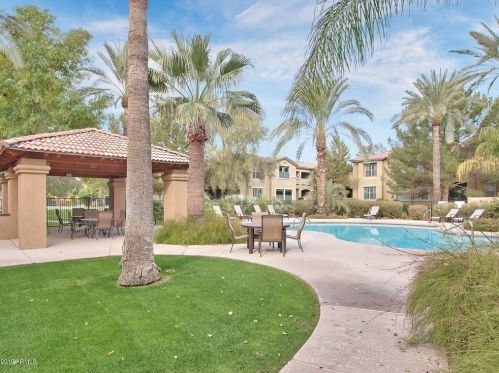 5108 34 Pl, Phoenix AZ 85018-1543 exterior