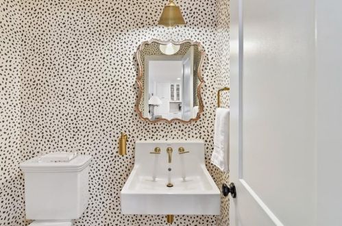 1856 Colland Dr, Atlanta GA 30318-2604 exterior