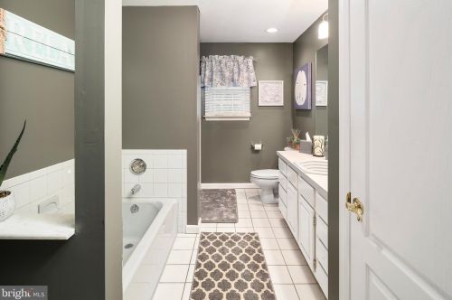 200 Old York Rd, Trenton NJ 08691-2321 exterior