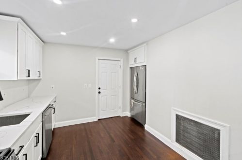 237 7th St, Newark NJ 07107-2728 exterior