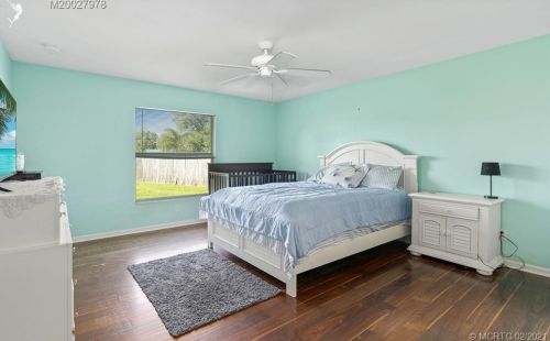 2390 Beechwood Ter, Fort Pierce FL 34952-7302 exterior