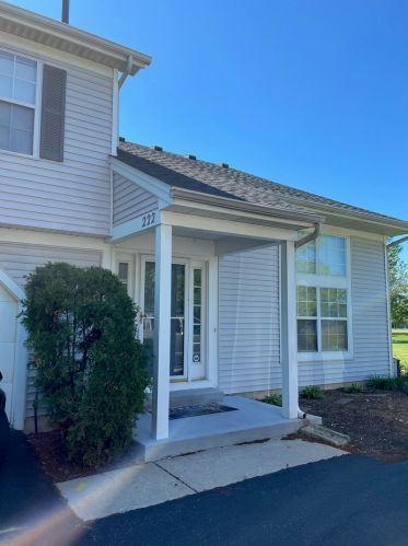 222 Butternut Ln, Streamwood, IL 60107-2216
