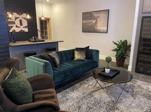 560 Morgan St, Atlanta GA 30308-2821 exterior