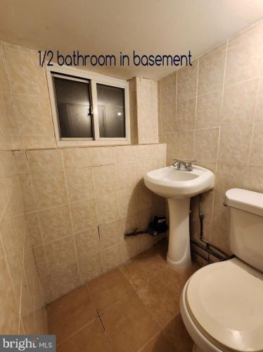 2334 Bonsall St, Philadelphia PA  19145-3211 exterior