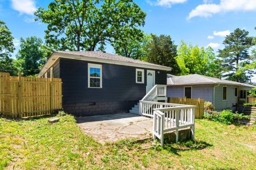 178 Barfield Ave, Atlanta GA 30310-1104 exterior