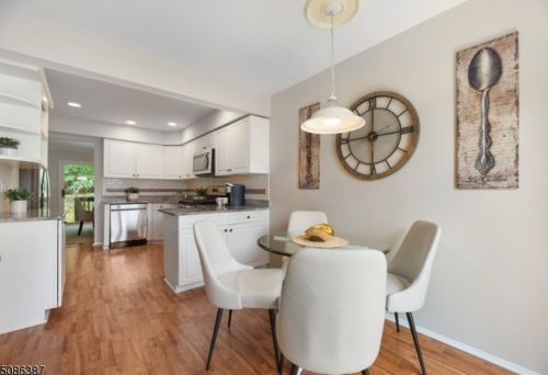 15 Lapis Cir, Town Center NJ 07052-2160 exterior