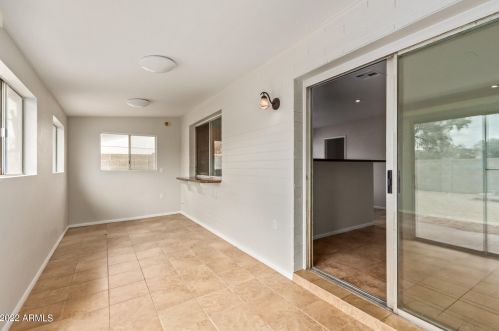 602 Behrend Dr, Phoenix AZ 85024-1871 exterior