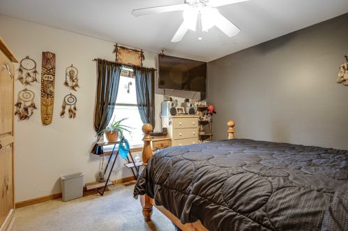 8520 Acorn Path, Bull Valley IL 60097-8866 exterior