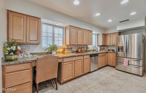 702 Encanto Blvd, Phoenix AZ 85003-1109 exterior