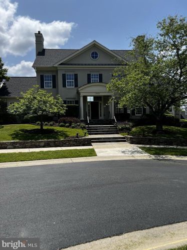 10417 Heathside Way, Rockville MD 20854-6344 exterior