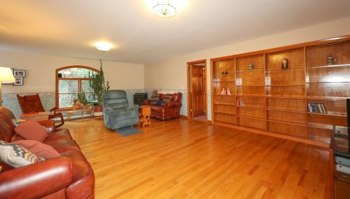 494 Mtn Rd, Concord NH 03301-6902 exterior