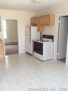 416 Main St, Wallingford CT 06492-6216 exterior