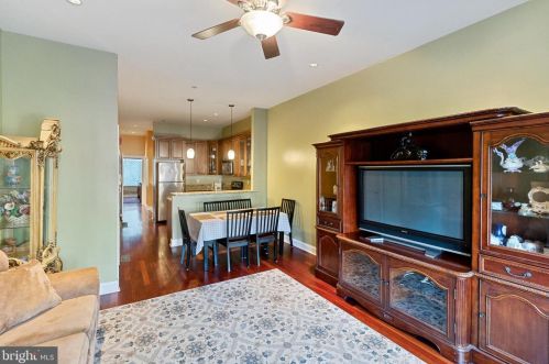 309 Lawrence St, Philadelphia PA 19133-3023 exterior