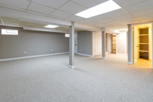 6539 Neva Ave, Chicago IL  60631-1677 exterior