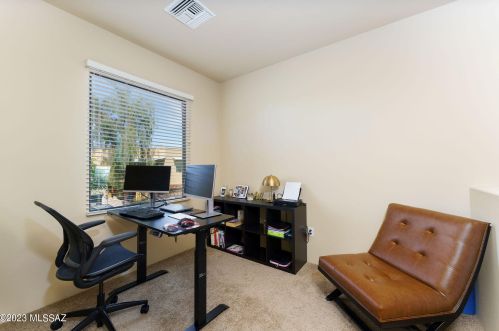 150 Castlefield Cir, Tucson AZ  85704-5783 exterior