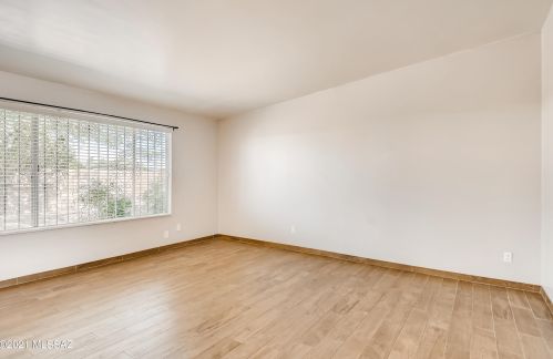 9201 6 St, Tucson AZ 85719-5226 exterior