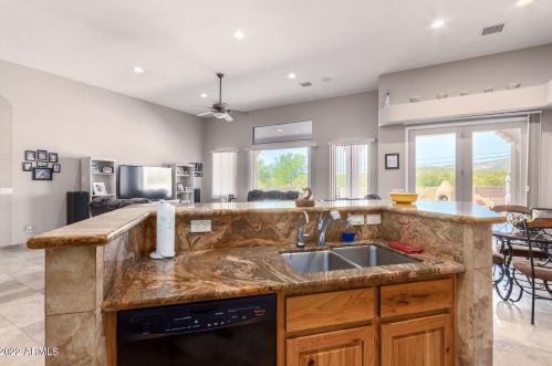 44115 16 St, Phoenix AZ exterior