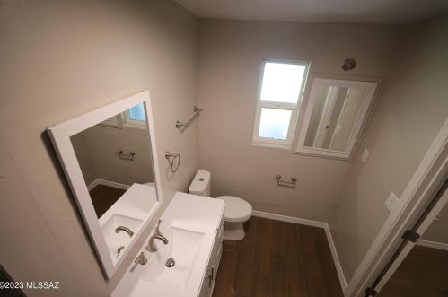 5751 28 St, Tucson AZ 85711-5925 exterior